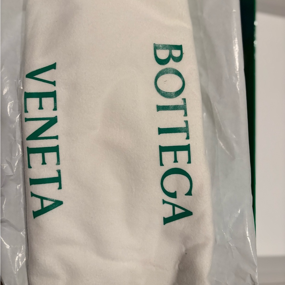 Bottega Veneta Black and Green Mules - Picture 6 of 8
